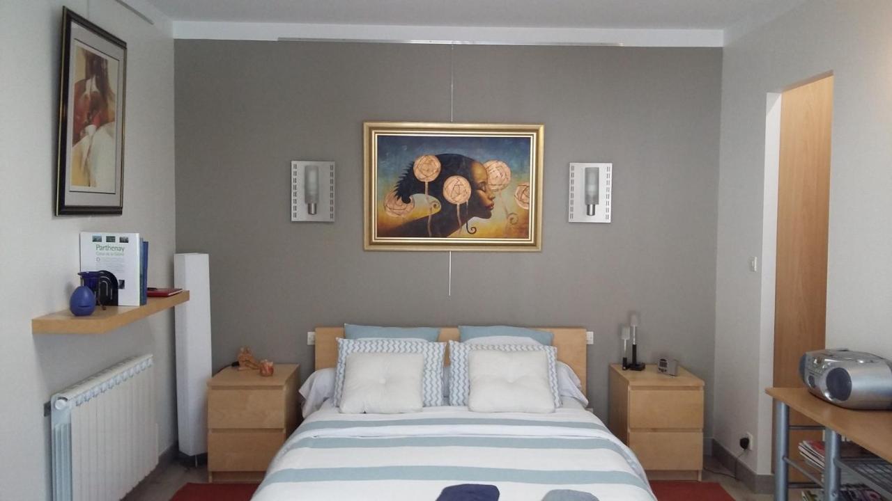 La Chambre Des Amis Parthenay Exteriér fotografie