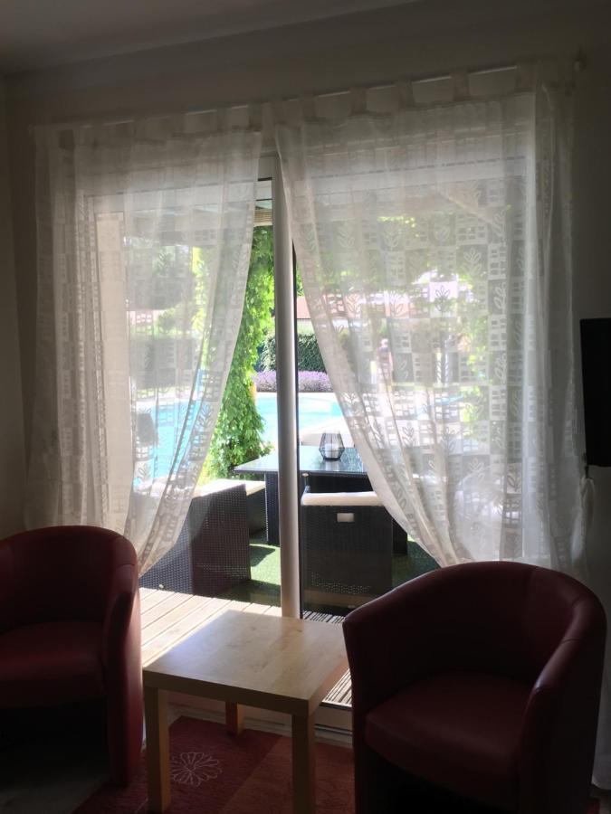 La Chambre Des Amis Parthenay Exteriér fotografie